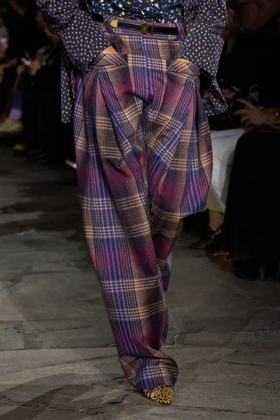 Look 34